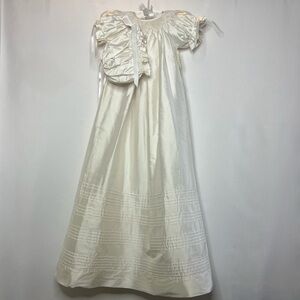 Isabel Garreton White Silk Christening Gown with Puffed Sleeves 9m